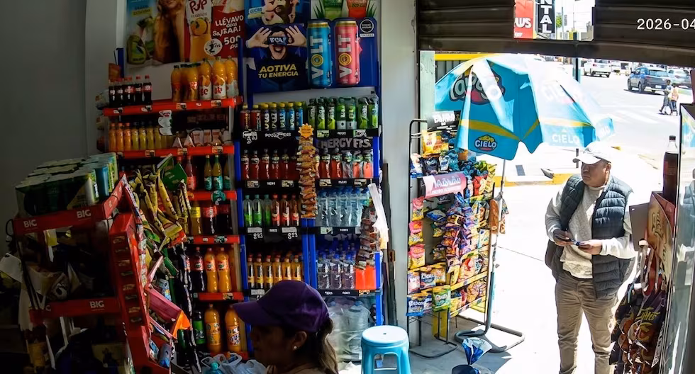 Junín: Pareja roba en tiendas de tres provincias y para evitar ser capturada mujer cambia de look