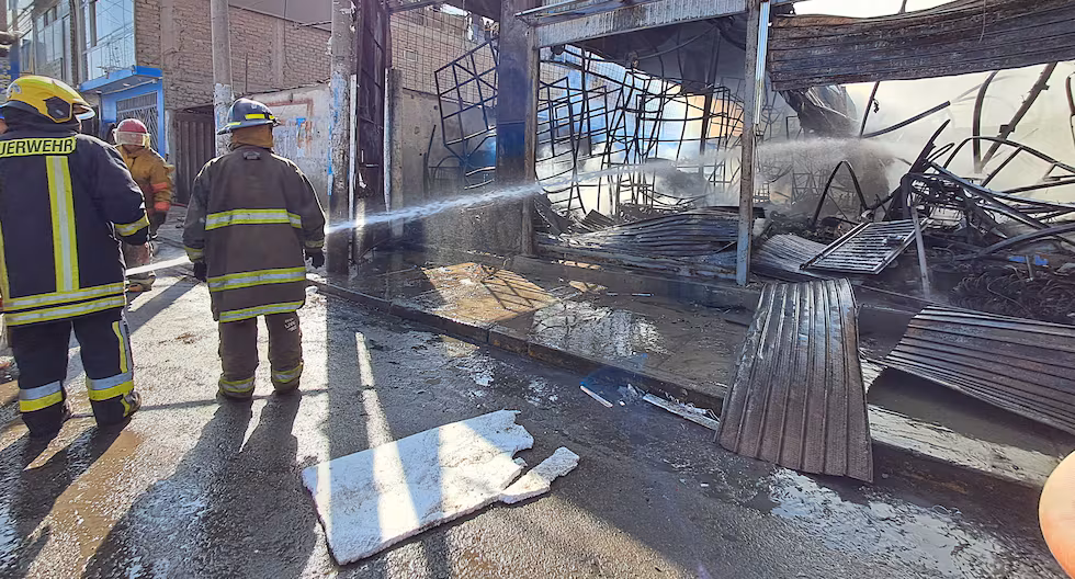 Bomberos de Chincha sin buenos equipos de protección para atender incendios