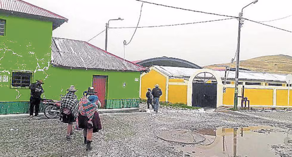 Heladas alertan a siete distritos de Caylloma en Arequipa
