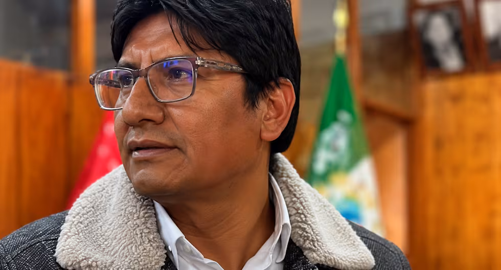 Regidor no tiene credencial de alcalde, pero quieren obligarlo a asumir deudas de municipalidad
