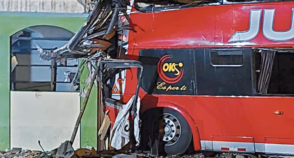 Arequipa: Accidente de bus en Camaná deja una fallecida y varios heridos con amputaciones