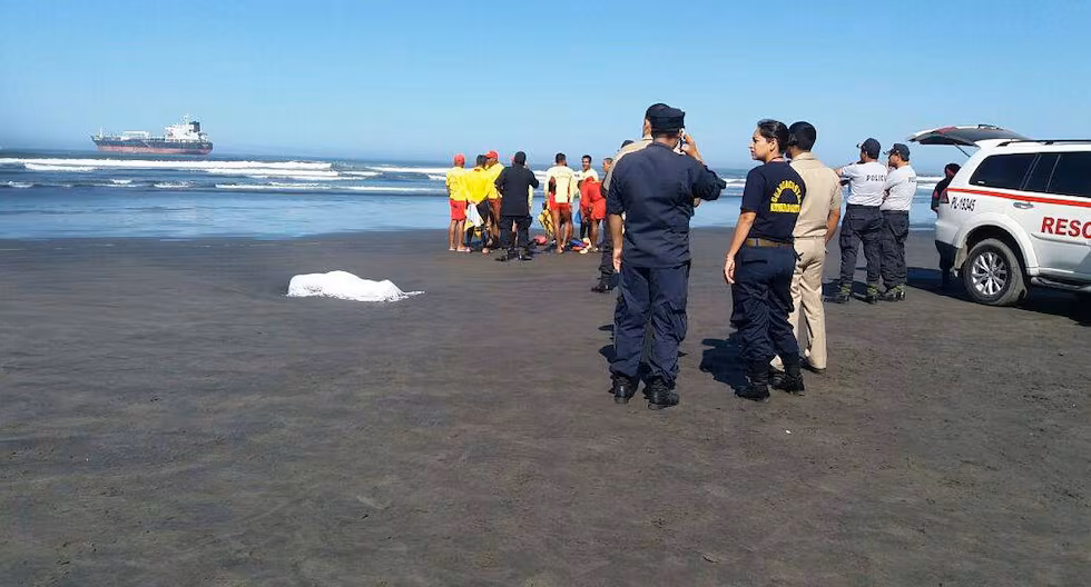 Trujillo: Hallan muerto a joven que desapareció en el mar de Buenos Aires