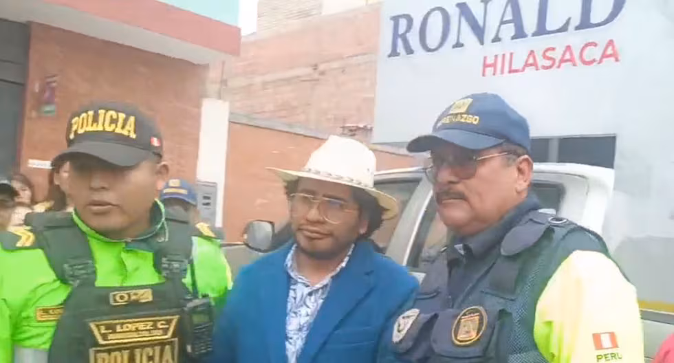 Durante la intervención el conductor reconoció que había “compartido”. (Foto: Difusión)