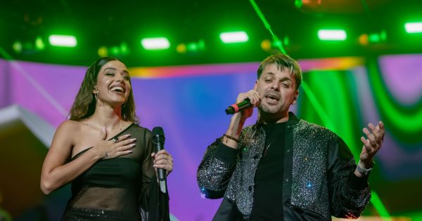 Q'Lokura hizo historia en su décimo Movistar Arena con Ángela Leiva, Axel, Eugenia Quevedo y más artistas invitados