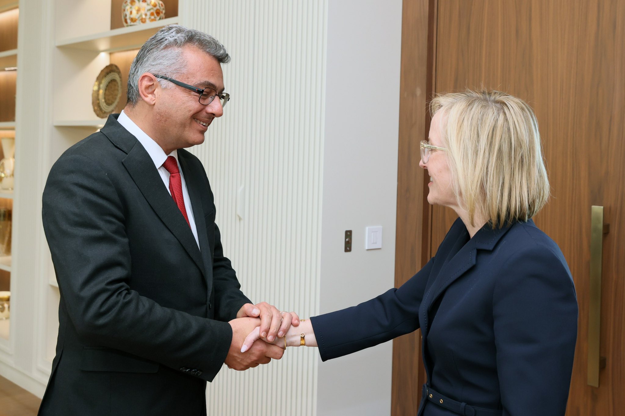 Erhurman meets outgoing US ambassador Davis