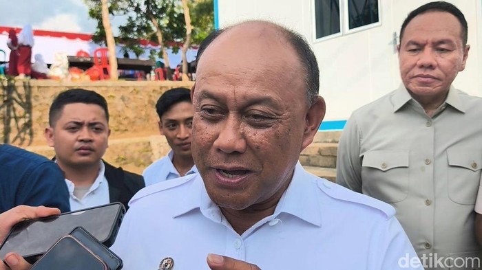 Media Asing Soroti Pencopotan Kepala BGN Dadan Hindayana