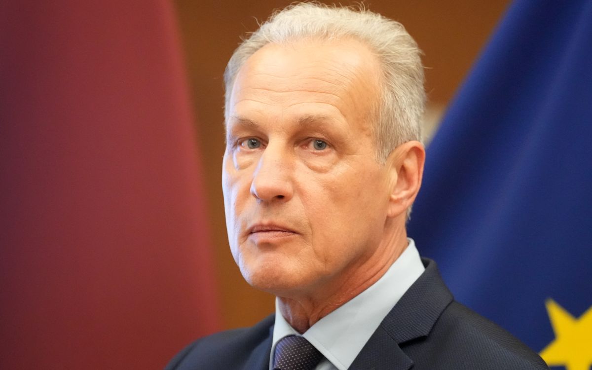 Riga City Council Education Department Director Resigns Over Misuse of Official Vehicle