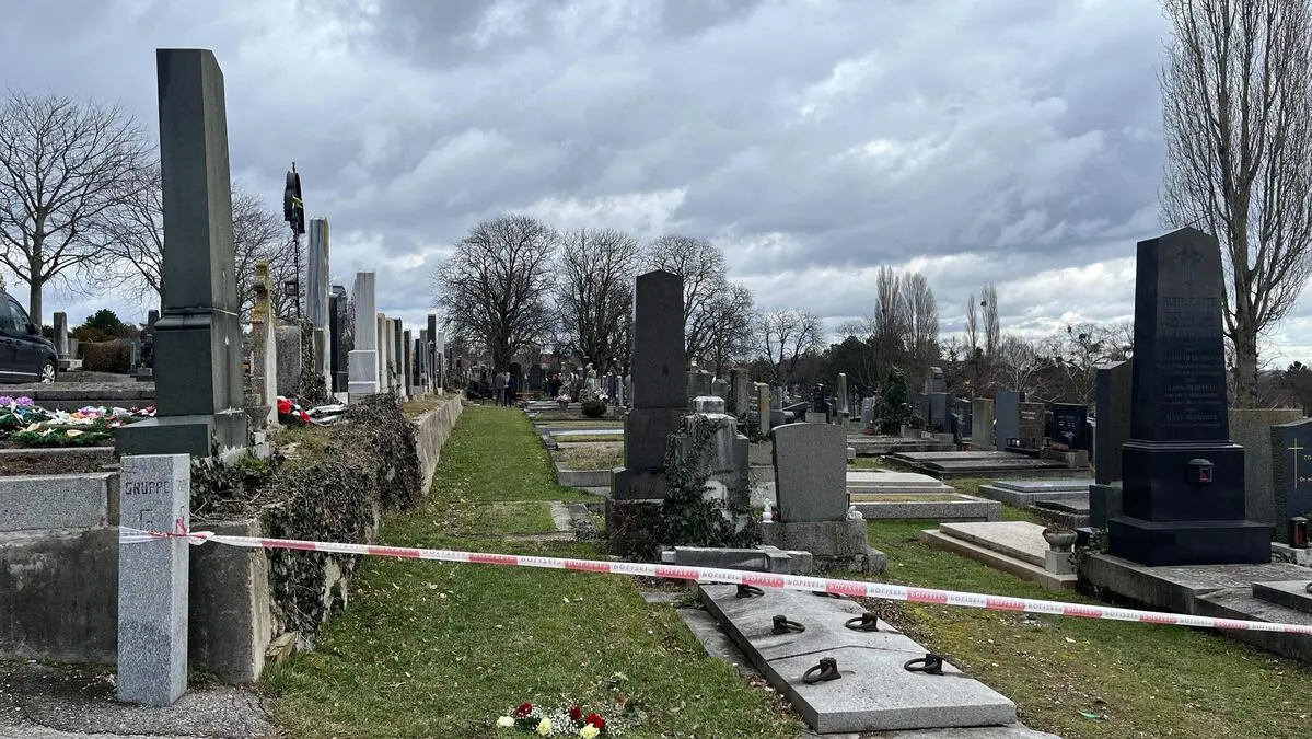 Frau am Friedhof getötet: 14-Jährige steht nach Messerattacke vor Gericht