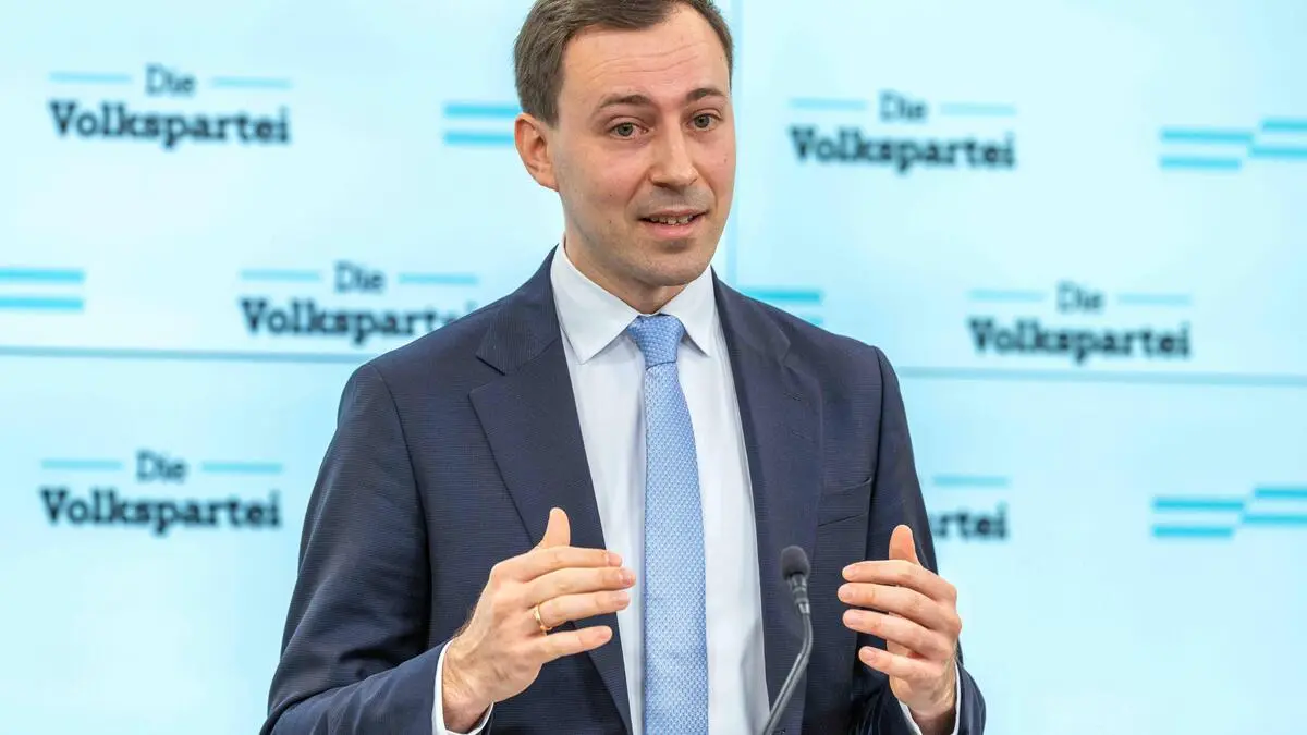 ÖVP-Generalsekretär: „Bildungsminister Wiederkehr blockiert Reformen!“
