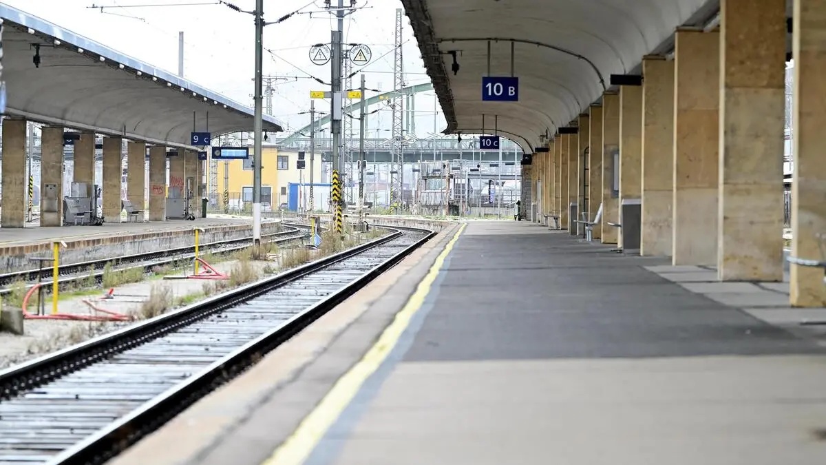 ÖBB geben Hitzewarnung aus: Nicht unbedingt notwendige Fahrten vermeiden