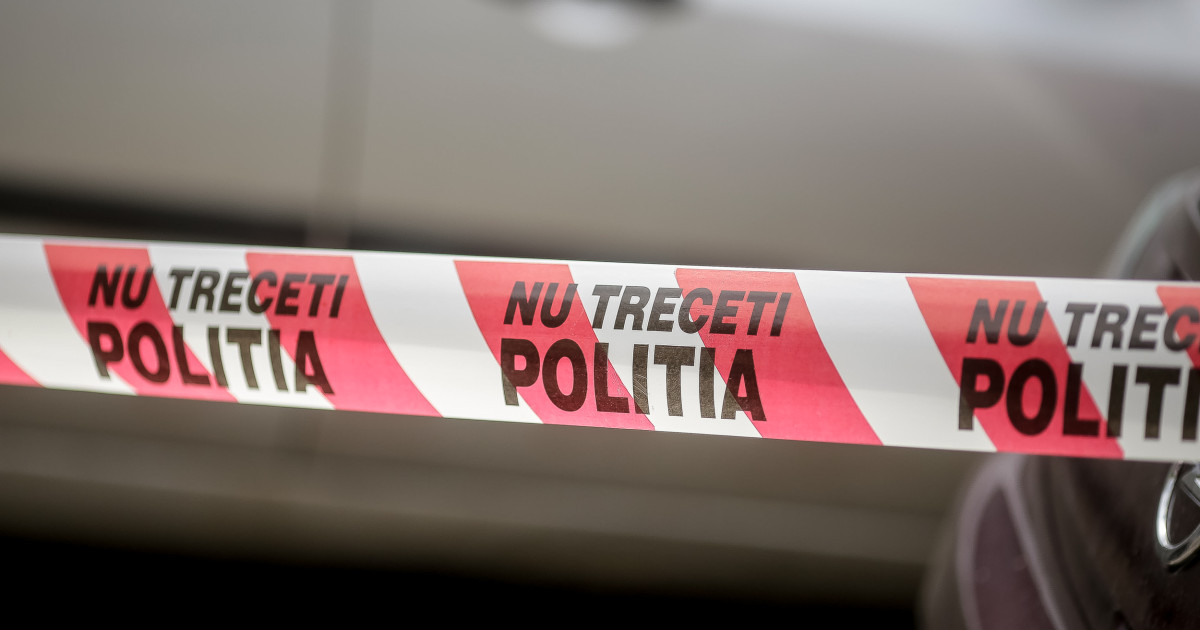 O porțiune de șosea s-a surpat pe bulevardul Eroilor din București. Trafic restricționat în zonă