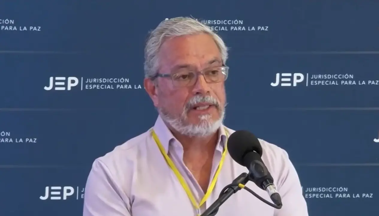 General retirado acepta ante la JEP su responsabilidad por falsos positivos en la Costa Caribe y devolverá sus medallas