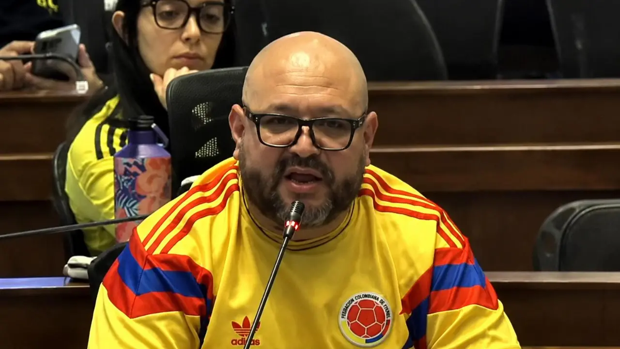 Procuraduría investiga al concejal ‘Gury’ por pedir bombardear zonas donde ganó Iván Cepeda