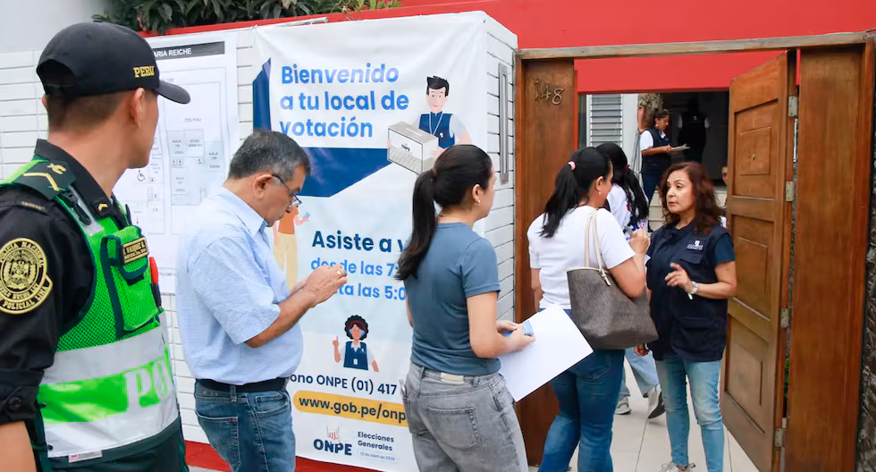 ONPE dispone facilitar el ingreso de representantes de las encuestadoras a los locales de votación
