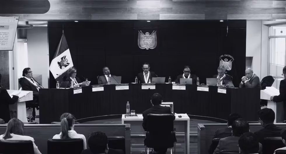 Fuerte rechazo a fallo del TC que ordena borrar noticias de El Comercio: ¿Cómo impacta en la libertad de información?