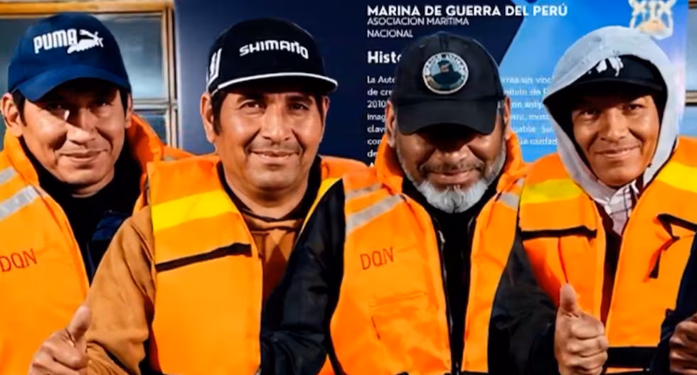Arequipa: Rescatan con vida a siete pescadores que permanecieron cuatro días a la deriva en el mar peruano