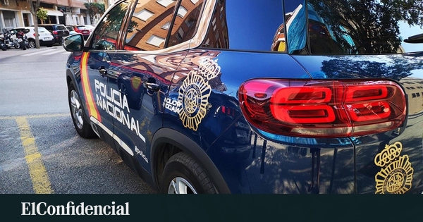 Herido el piloto de una avioneta tras chocar contra una torre de alta tensión en Sevilla