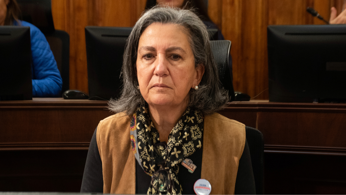 Ministra Chomali se distancia de explicaciones de Quiroz sobre recortes: "No es más con menos"