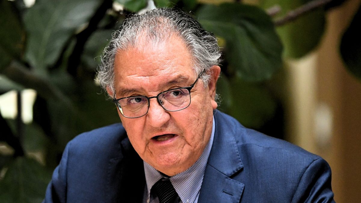 "No rebajemos la institucionalidad": el recado de Huenchumilla a Kast por discusión con madre y su hijo