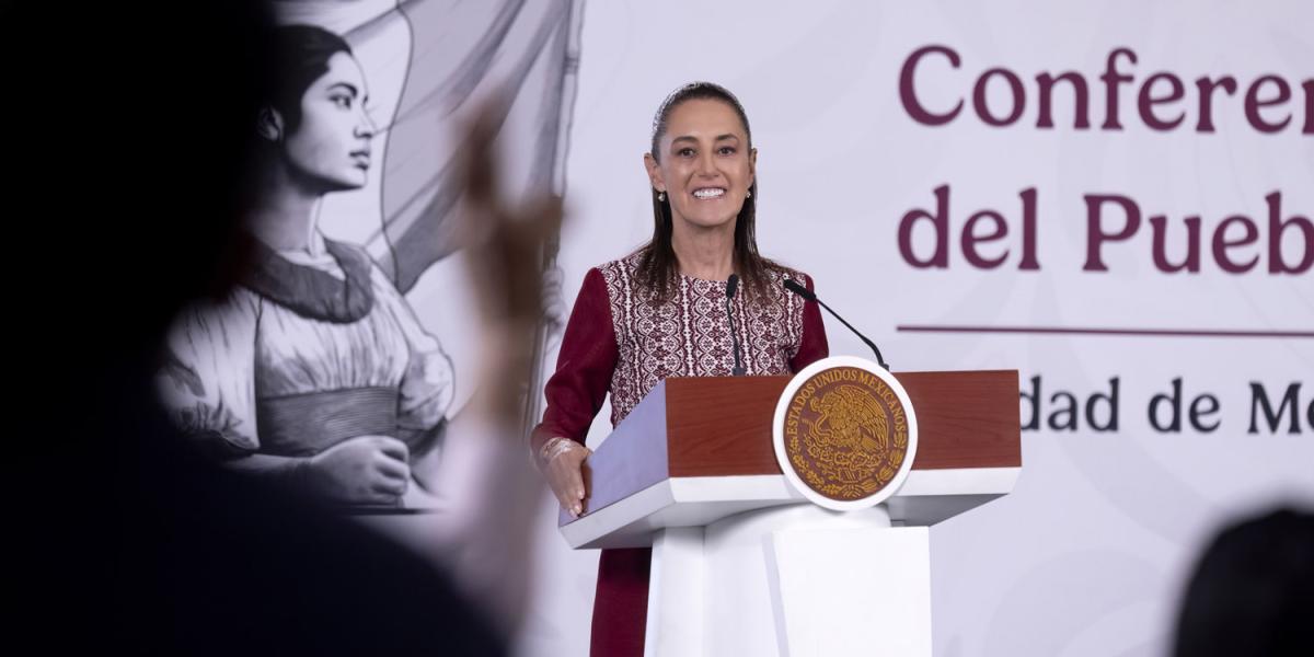 La presidenta Claudia Sheinbaum en su conferencia de prensa matutina en Palacio Nacional.