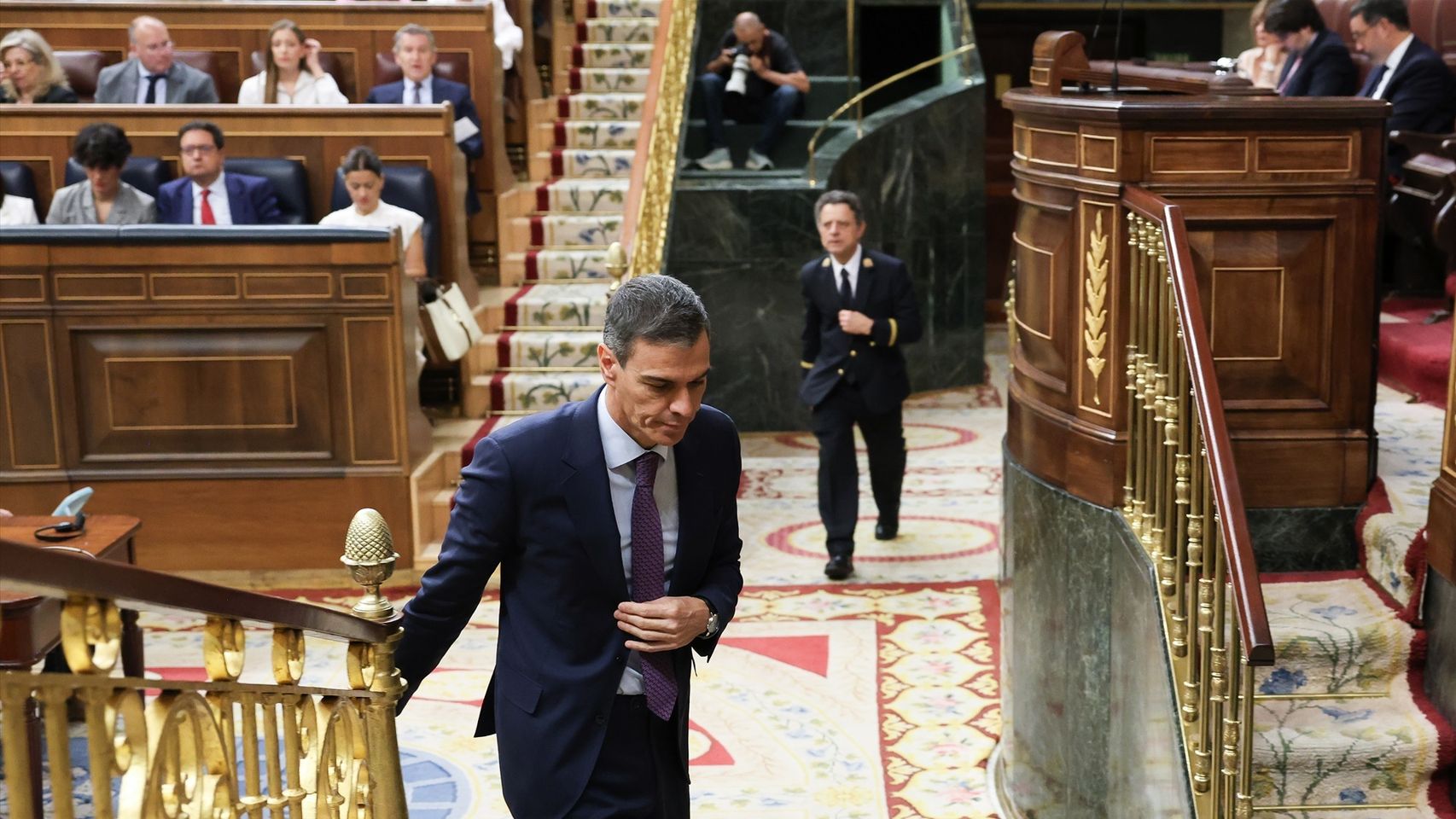 Última hora política, en directo | Sánchez se enfrenta a un nuevo cara a cara con Feijóo en el Congreso con la presión en máximos para adelantar elecciones