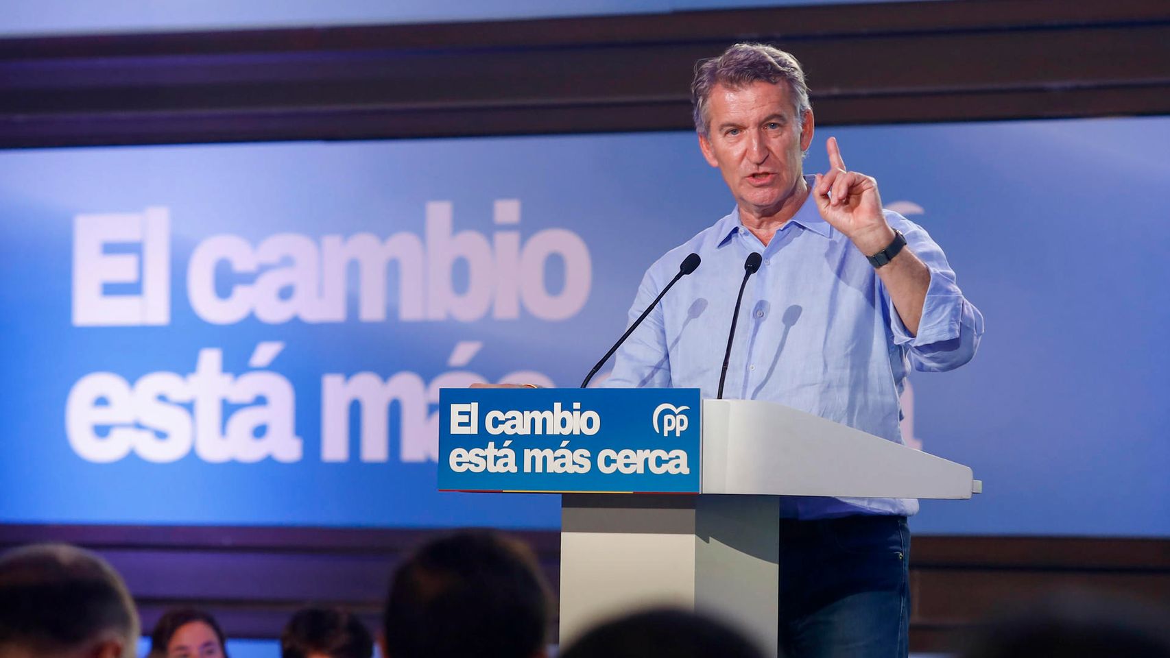 Feijóo insists on Sánchez's "social engineering": "He will create 8 million more Spaniards, and there are no resources to manage it"