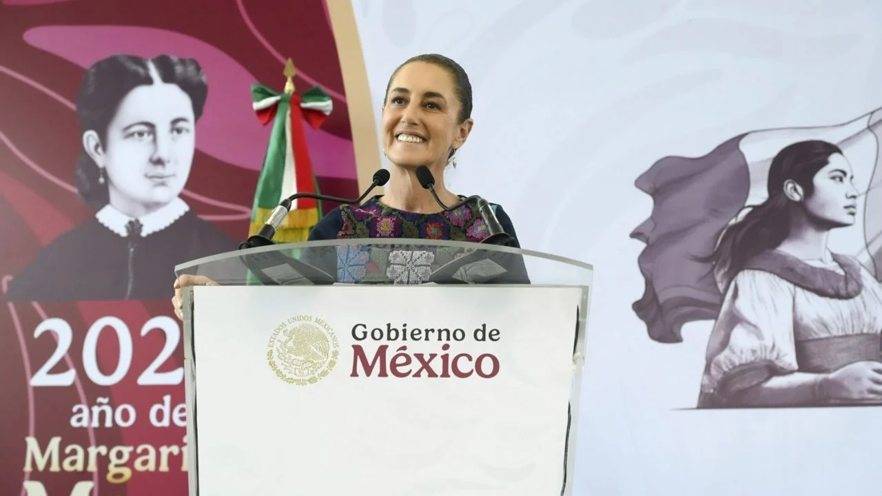 Claudia Sheinbaum encabeza asamblea de Jóvenes Construyendo el Futuro en Xalapa y afirma que el empleo digno es un derecho