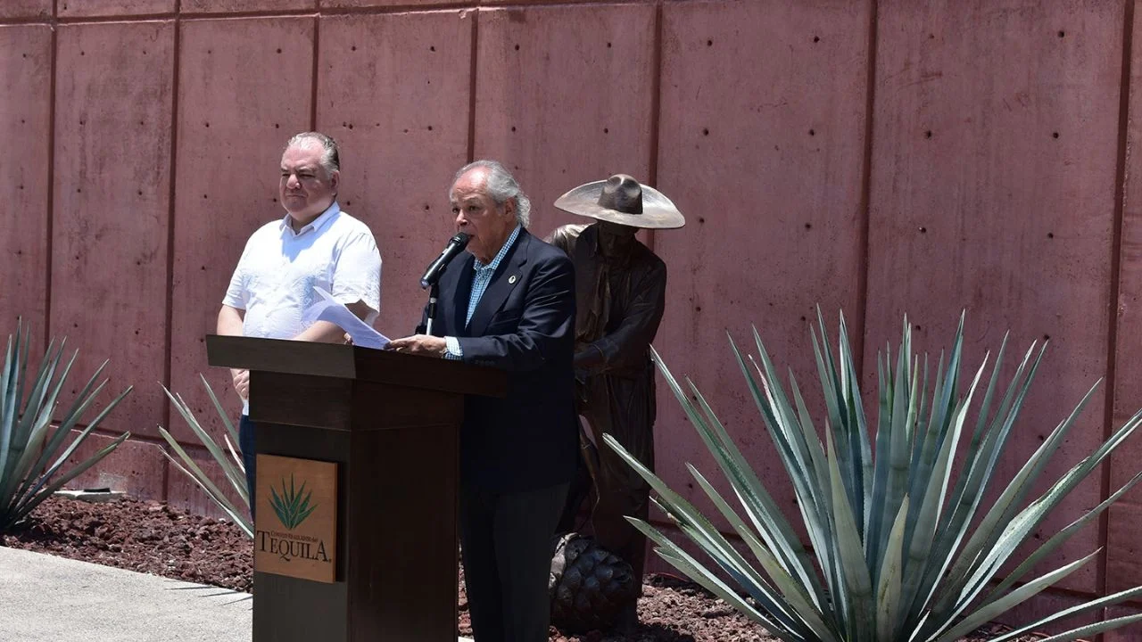 Reciben 23 Empresas Tequileras la Certificación Hecho en México en Tequila Lab