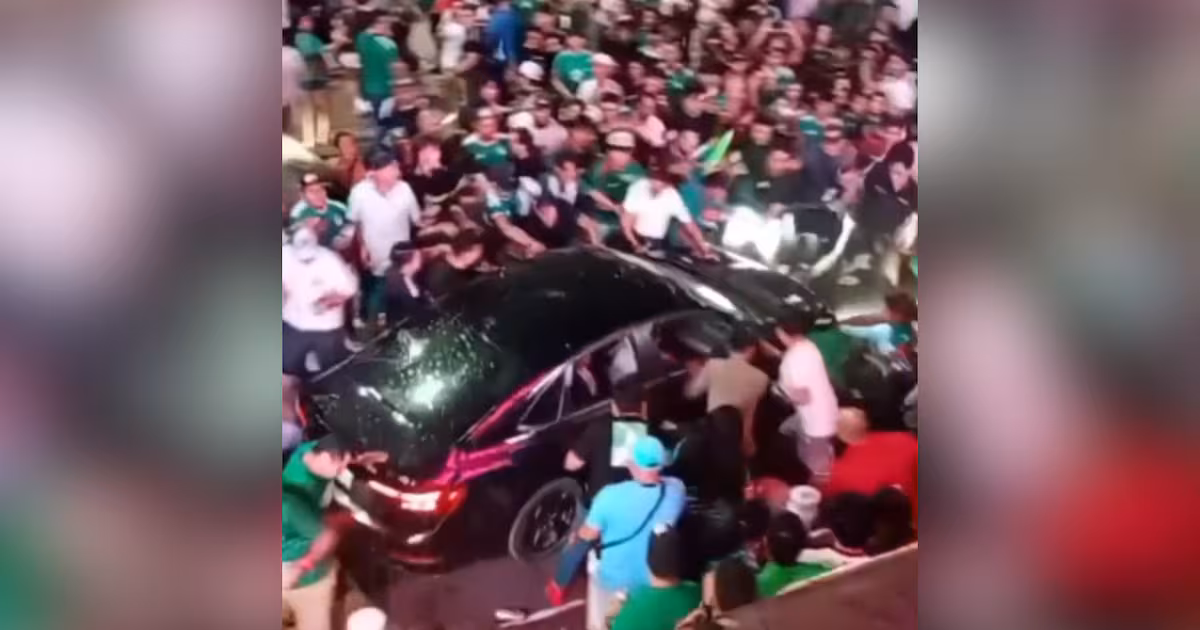 Conductor embiste a 17 personas en celebraciones mundialistas en Cabo San Lucas