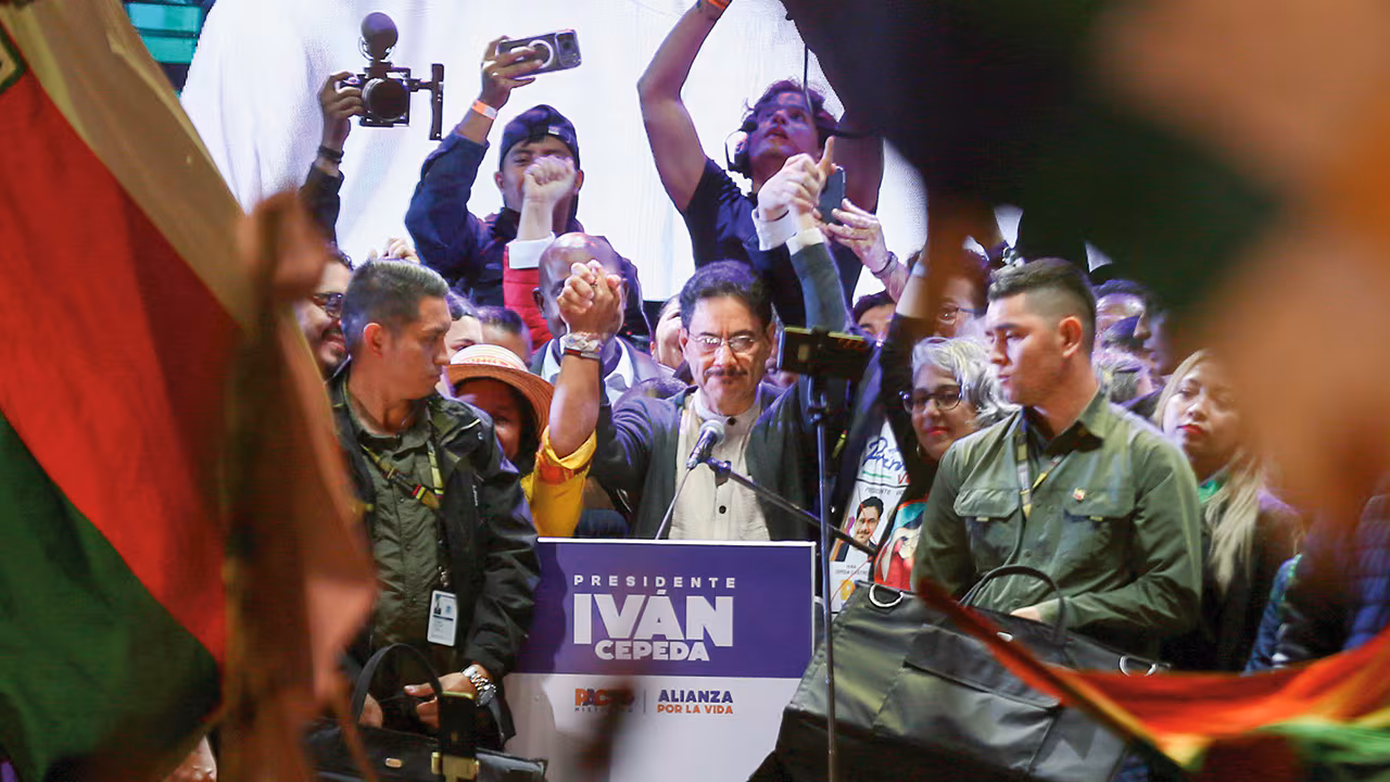 ¿Sigue en pie la Asamblea Nacional Constituyente? Esto dice el plan de gobierno de Iván Cepeda
