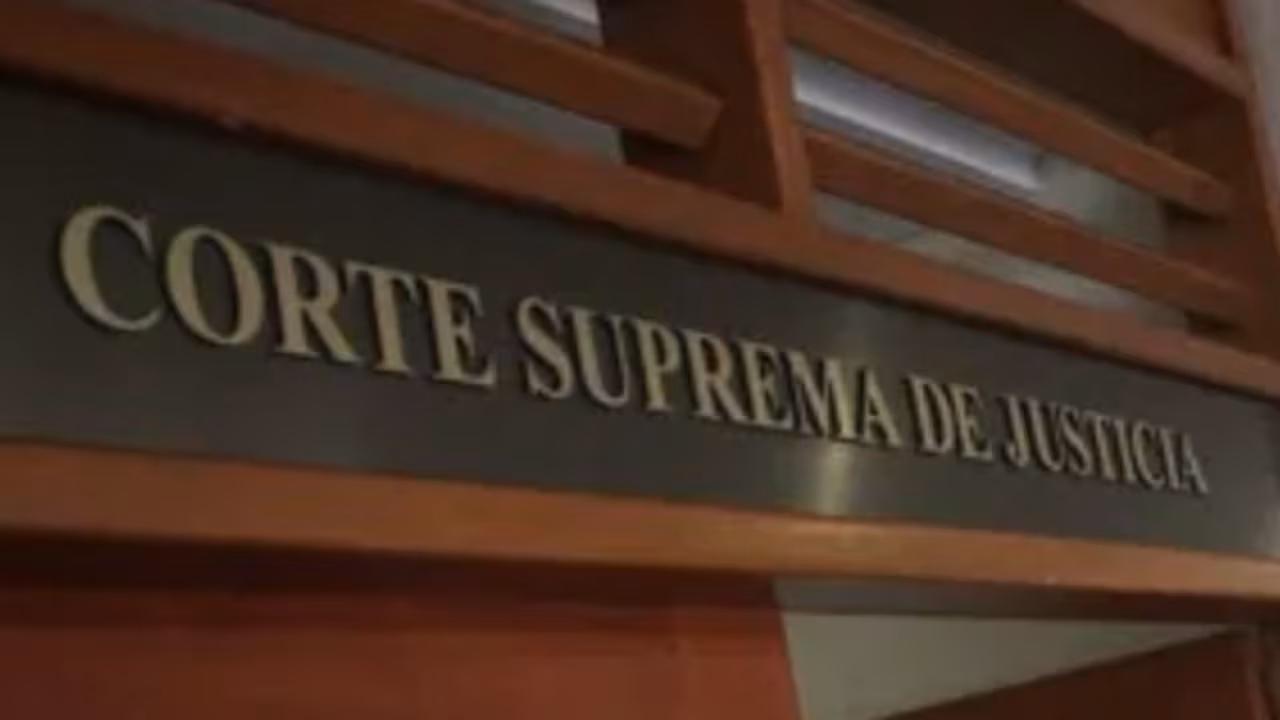 Corte Suprema de Justicia inspeccionó la oficina de Gloria Arizabaleta tras orden de suspensión del presidente Petro