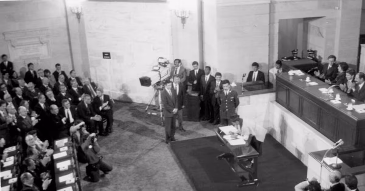 Colombia conmemora aniversario de Constitución de 1991: llamado a defender la democracia