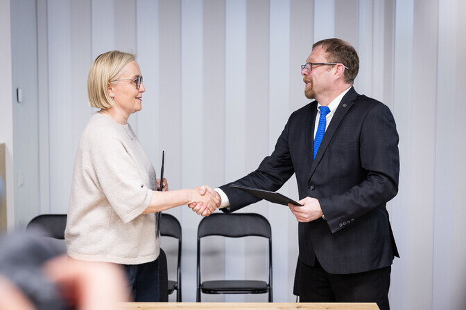 Riigikoolide õpetajad hakkavad teistest rohkem teenima
