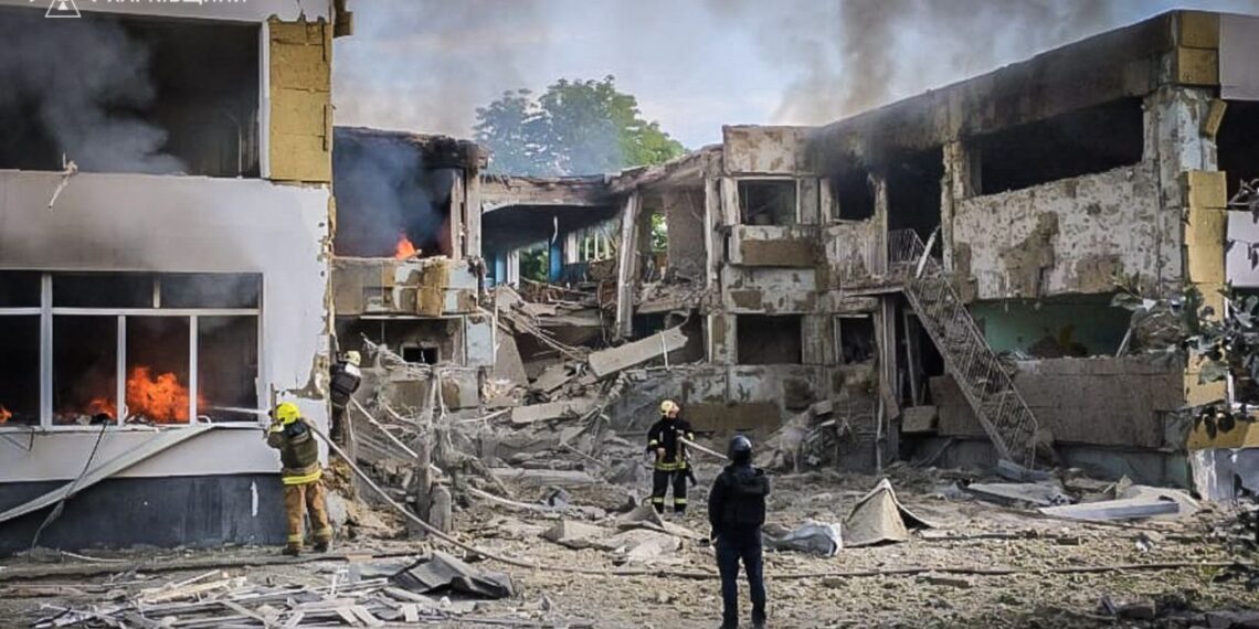 EU steps up efforts on Ukraine compensation as Parliament backs International Claims Commission