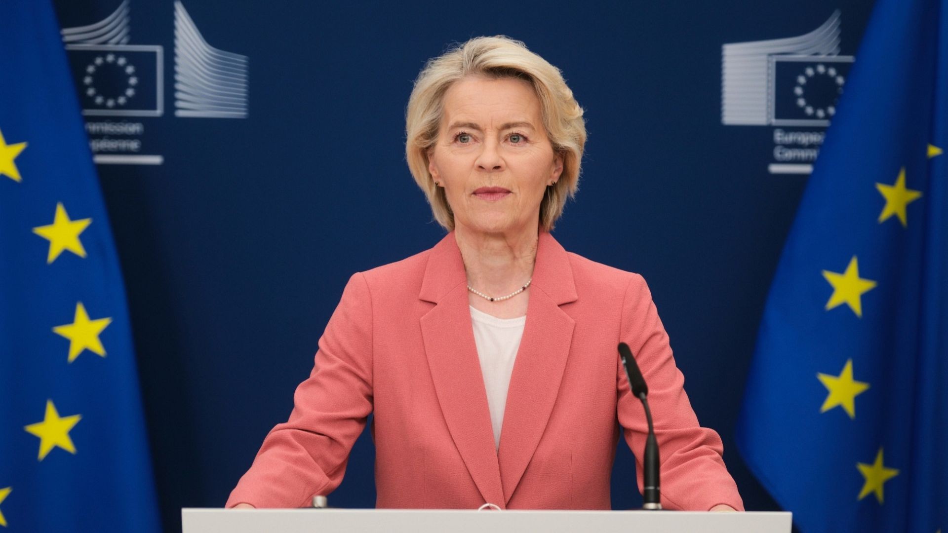 Factcheck: Verhoogt Ursula von der Leyen zelf haar salaris?