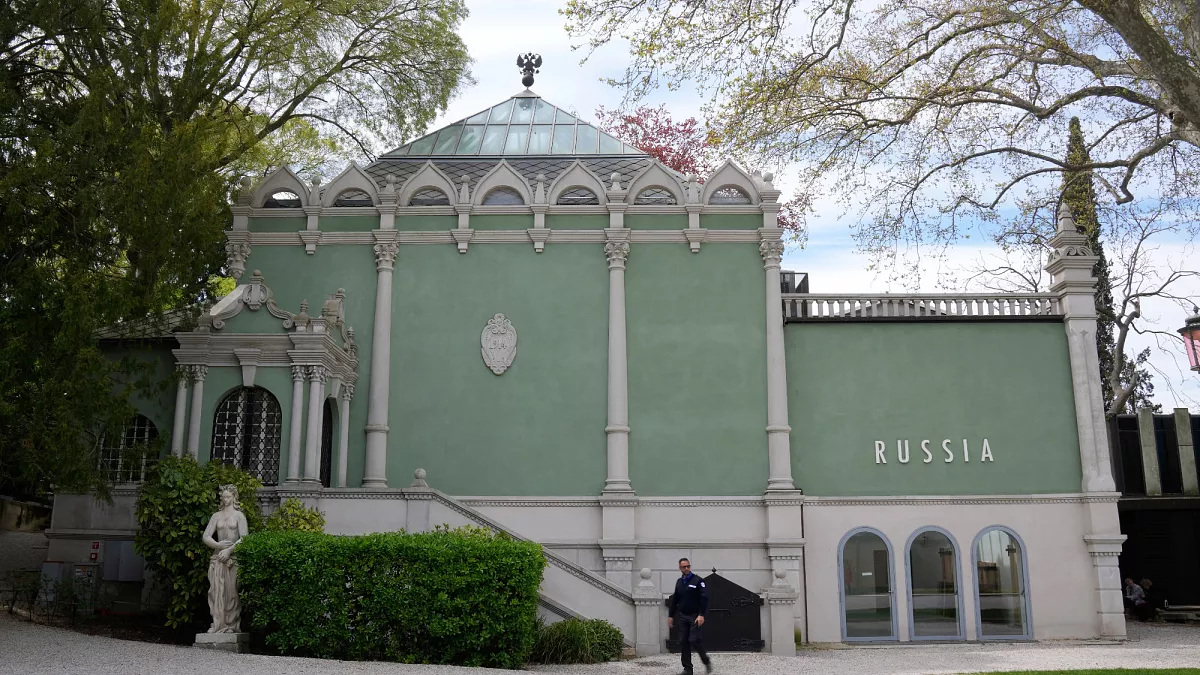 MEPs say Russia should not be allowed to join the Venice Biennale