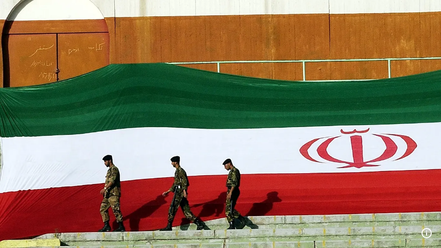 Iran publicly executes two Isfahan protesters despite UN calls to stop