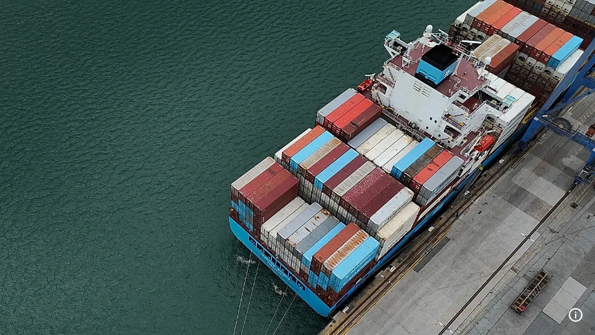 Tanker pays record $5.3m to transit Panama Canal