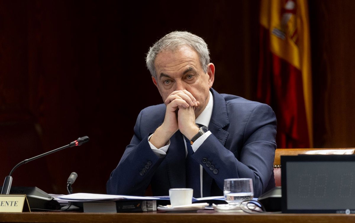 Hacienda informa al juez de que investiga obligaciones tributarias de Zapatero y su familia entre 2021 y 2024