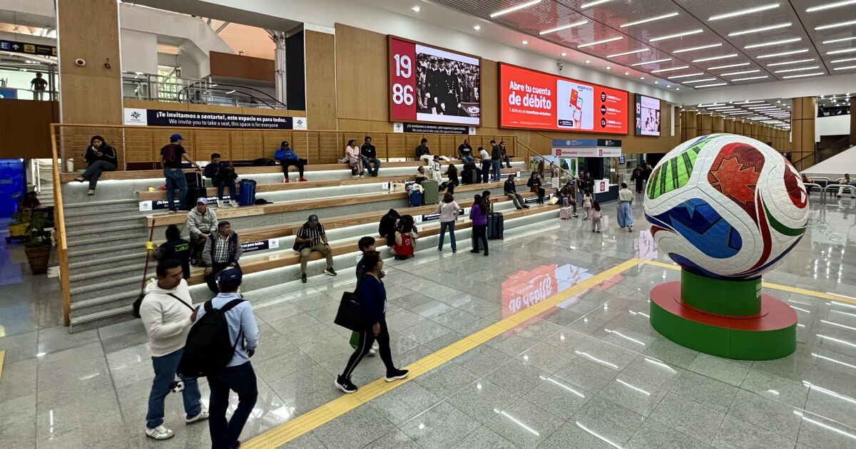 "Esperábamos más movimiento": Las renovaciones al AICM no bastaron para que el turismo despegue en el Mundial