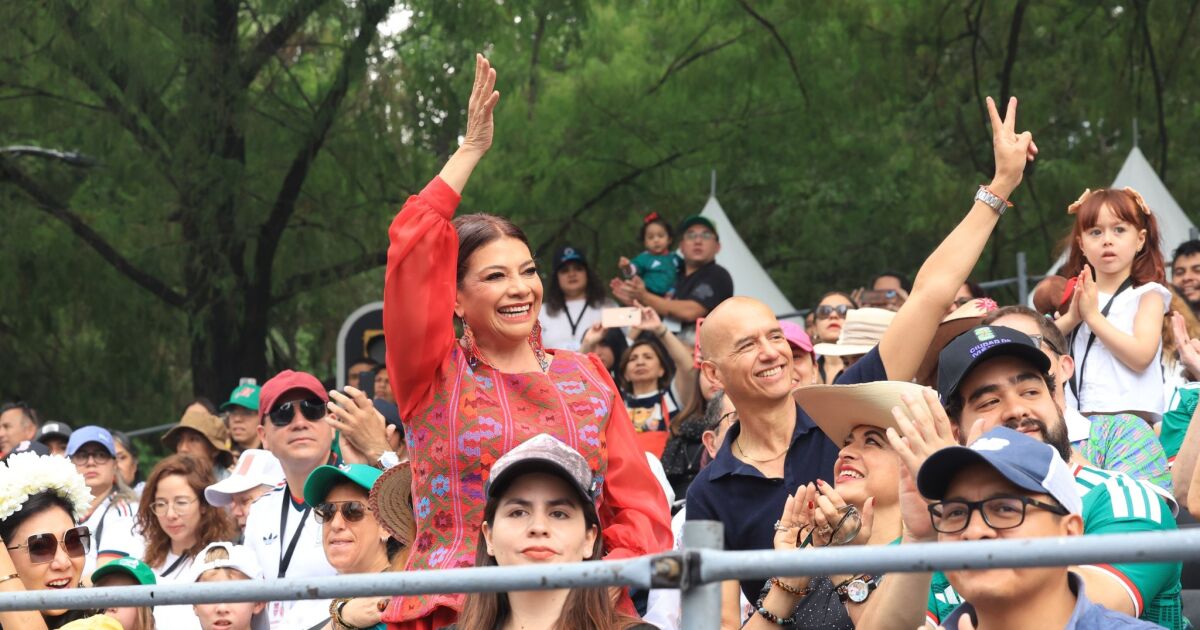 Brugada encabeza Gran Desfile Mundialista en Avenida Paseo de la Reforma