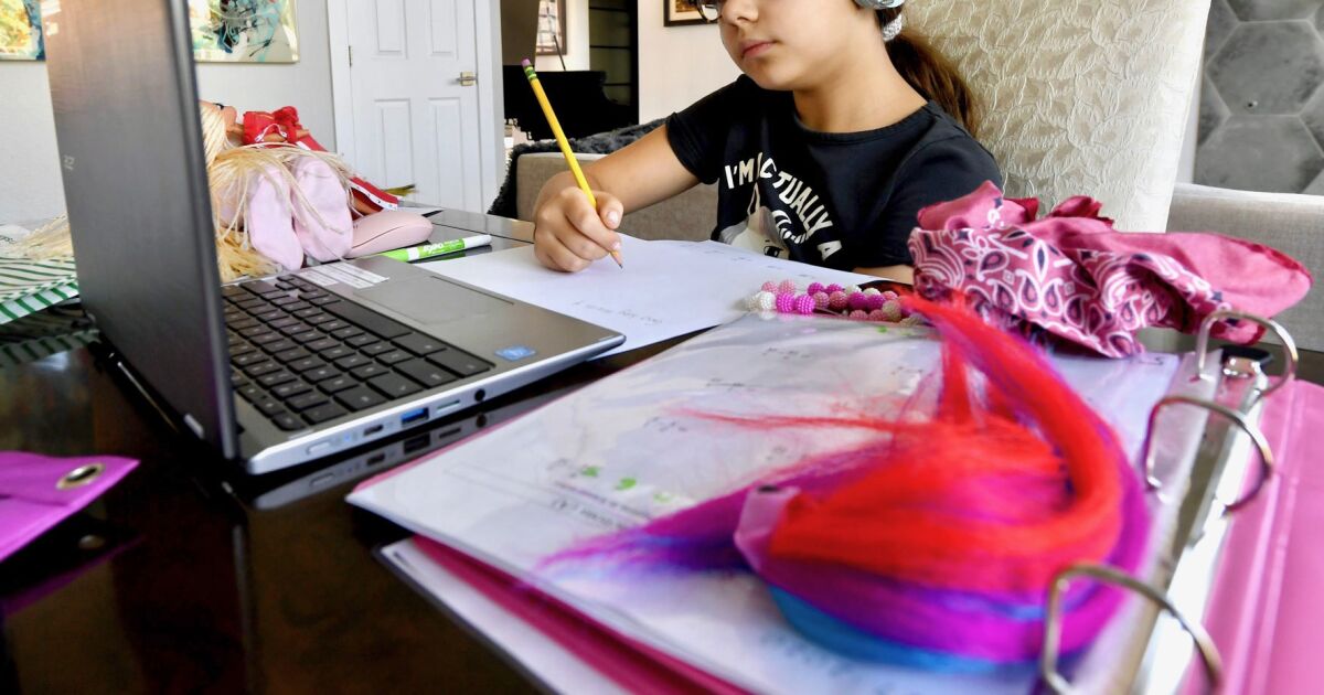 Enseñar a los niños usar la inteligencia artificial puede subir 0.95% el ingreso de México