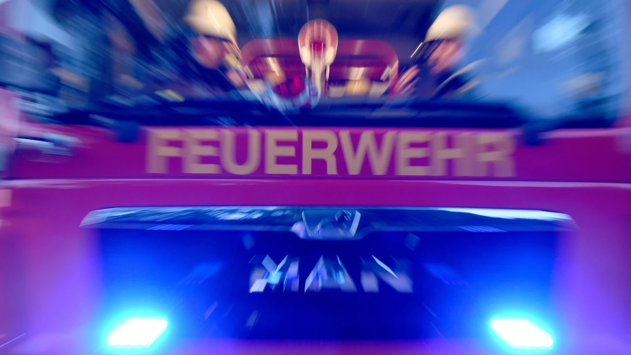 Strafzettel für Feuerwehr: Ein Brandanschlag aufs Ehrenamt