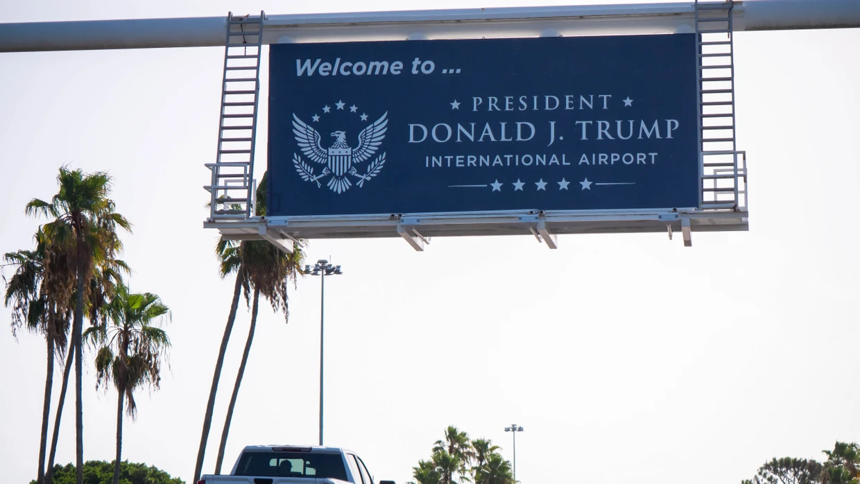 Flughafen in den USA wird offiziell nach Donald Trump benannt