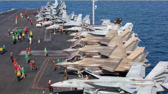 Hohe US-Gehälter: Das verdienen Kommandeure von Flugzeugträger-Geschwadern der US-Marine im Jahr 2026