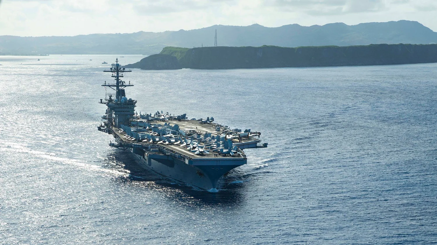 Für „U-Boot-Abwehr”: US- Flugzeugträger USS Theodore Roosevelt führt Militärmanöver im Pazifik durch