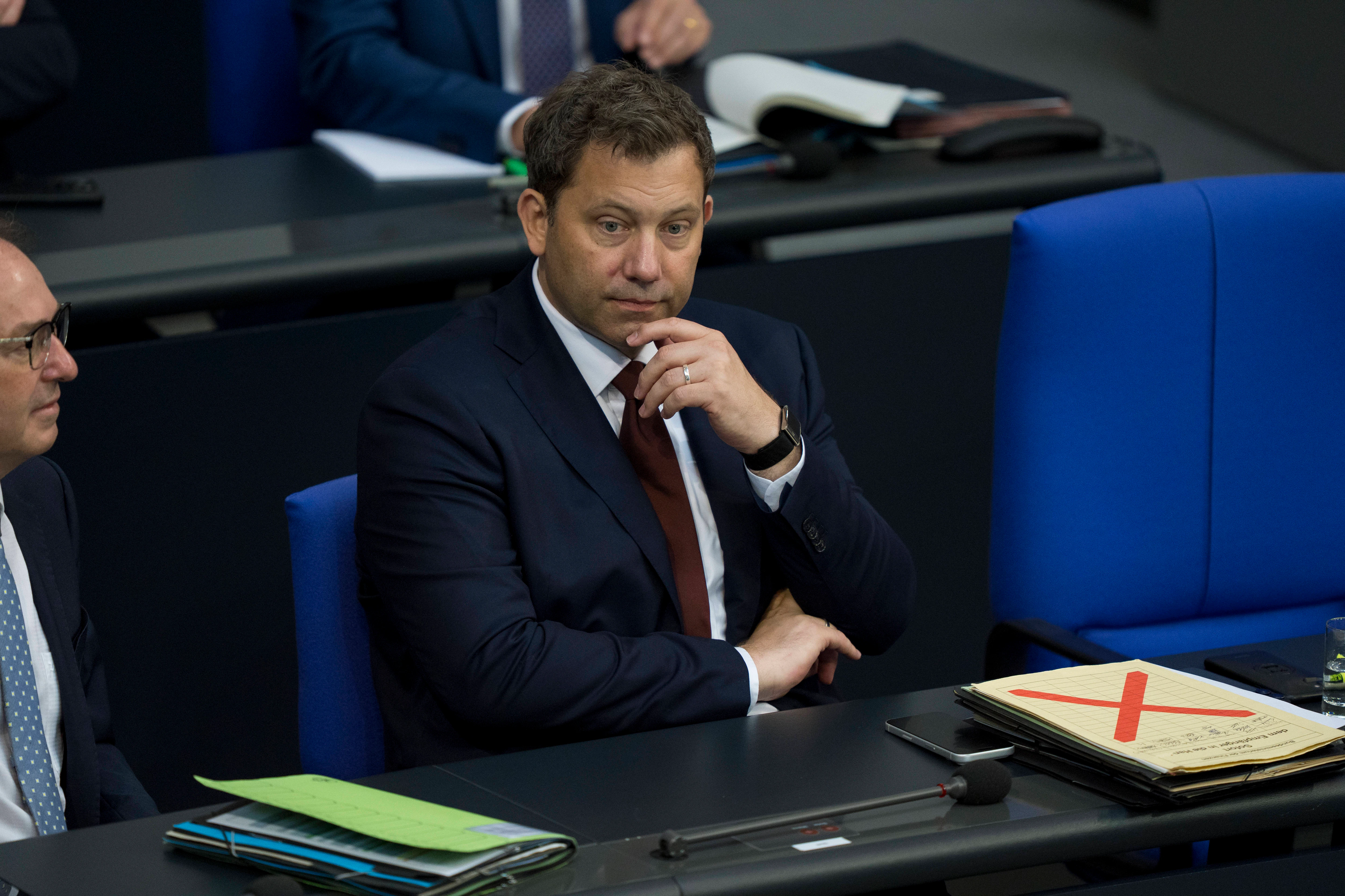 Reformfahrplan der KoalitionUnions-Verdacht: Klingbeil lässt Steuerreform ausfallen