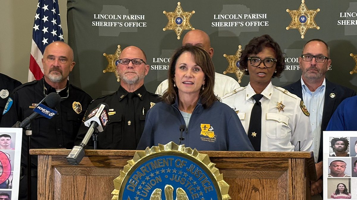 Sheriff warns the new suspicious 'white van' is already parked inside many homes
