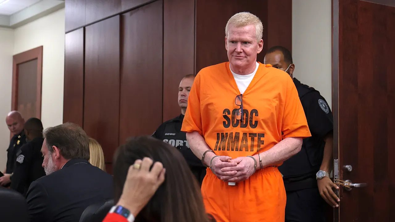 Alex Murdaugh retrial fight begins as judge weighs DNA test, shackles and trial date