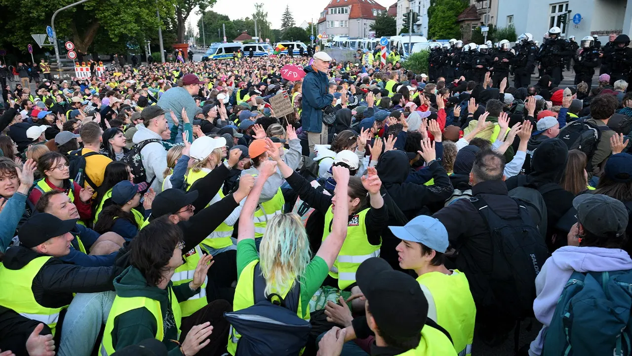 Protesters Clash With Police During Anti-AfD Demonstrations in Germany